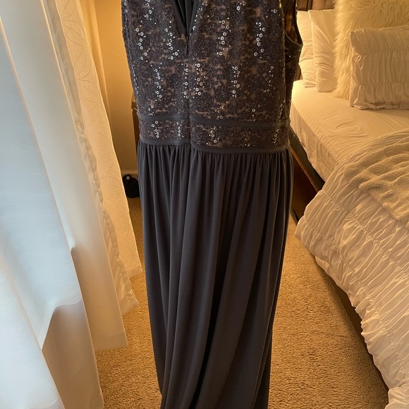 NW Women Dress - Picture 9 of 15